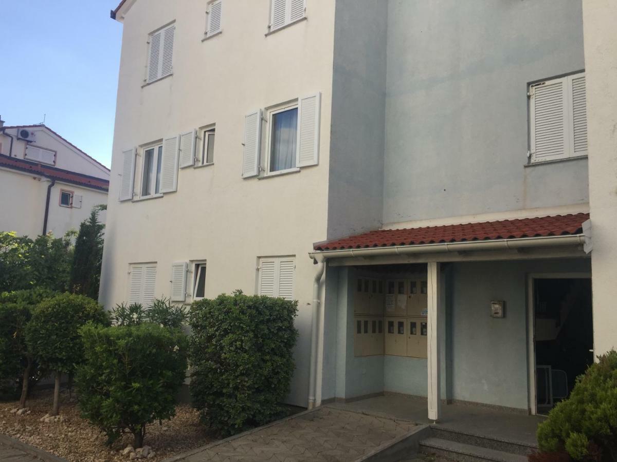 Apartment Bobby โนวาลยา ภายนอก รูปภาพ